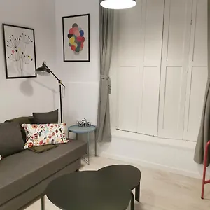 https://cdz-buen-aire-de-11003.hotelsincadiz.net